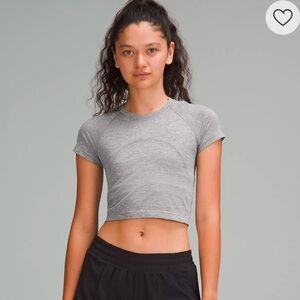 Lululemon cropped swiftly tech short sleeve